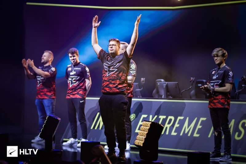 而是以对手 而是以对手