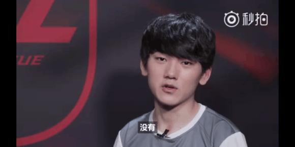 年轻前锋